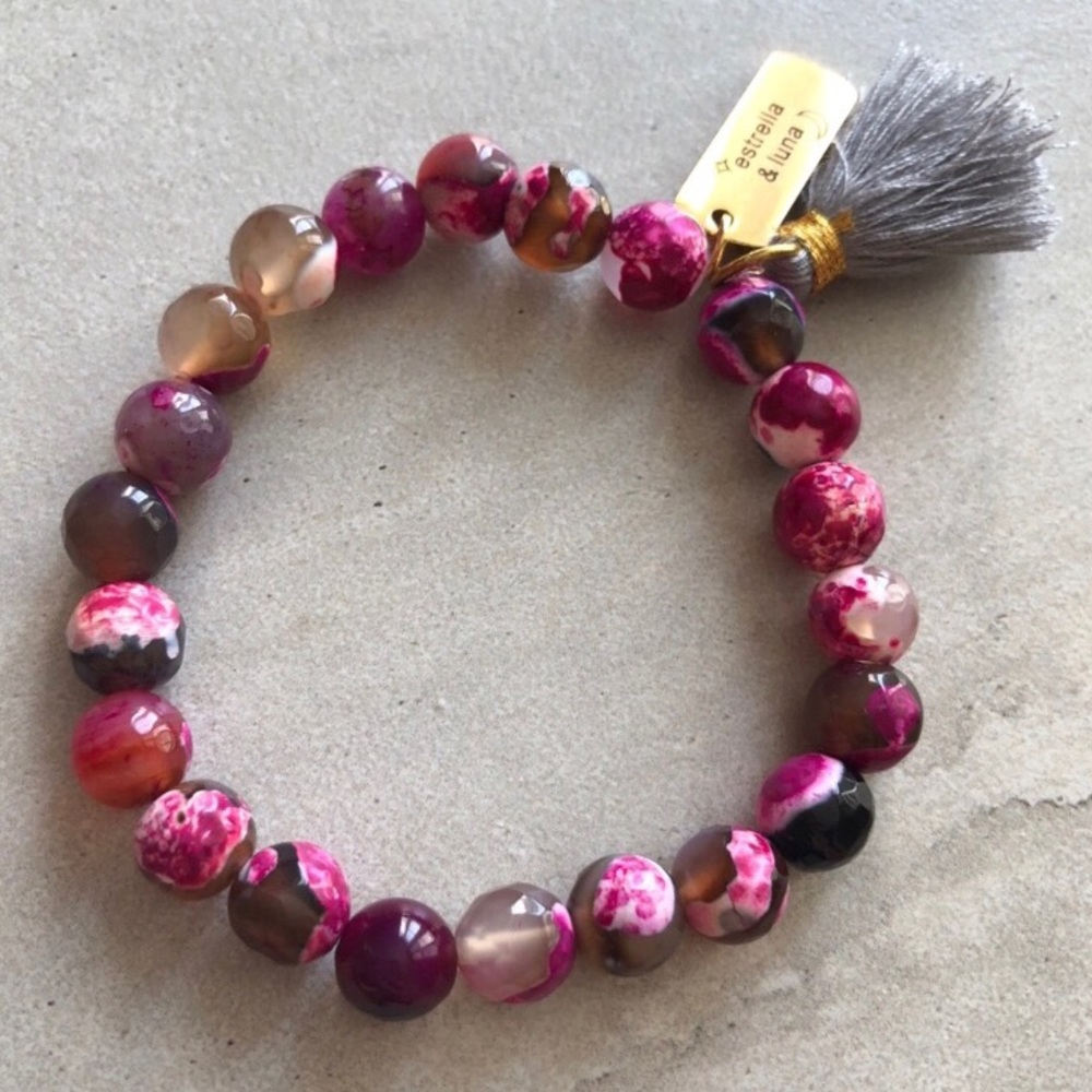 Last 1!🌟Fuchsia Fire Agate Bead Bracelet - Picture 3 of 4